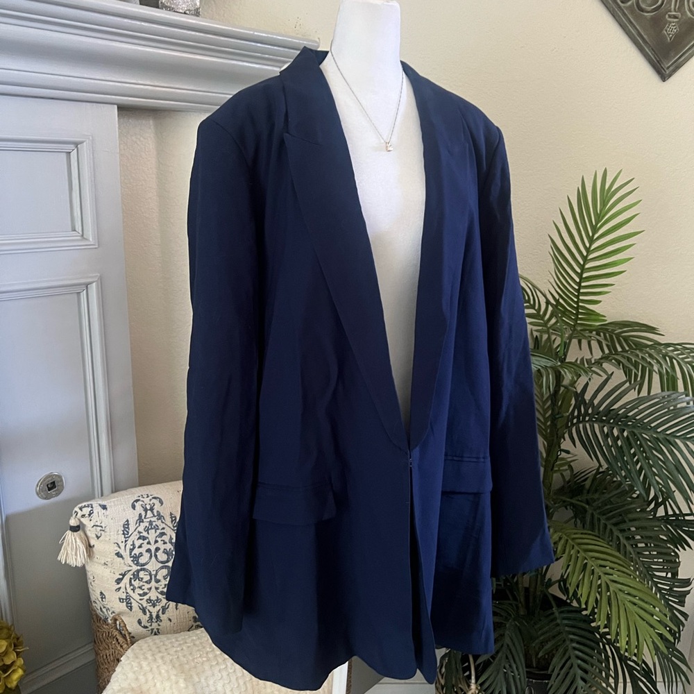 City Chic Blue Blazer Structured Professional Suit Jacket XXL/24 - Picture 3 of 9